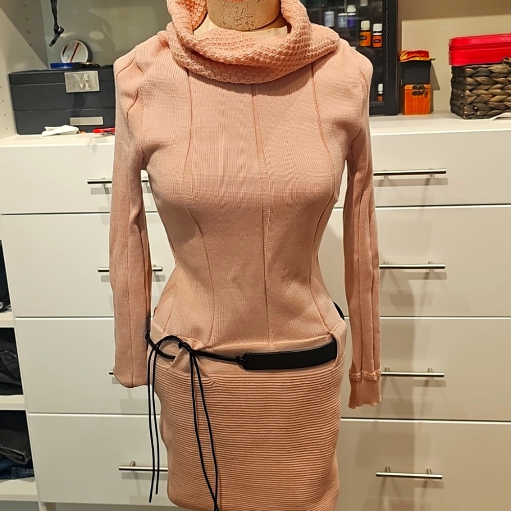 Beautiful Sweater Dress Blush M